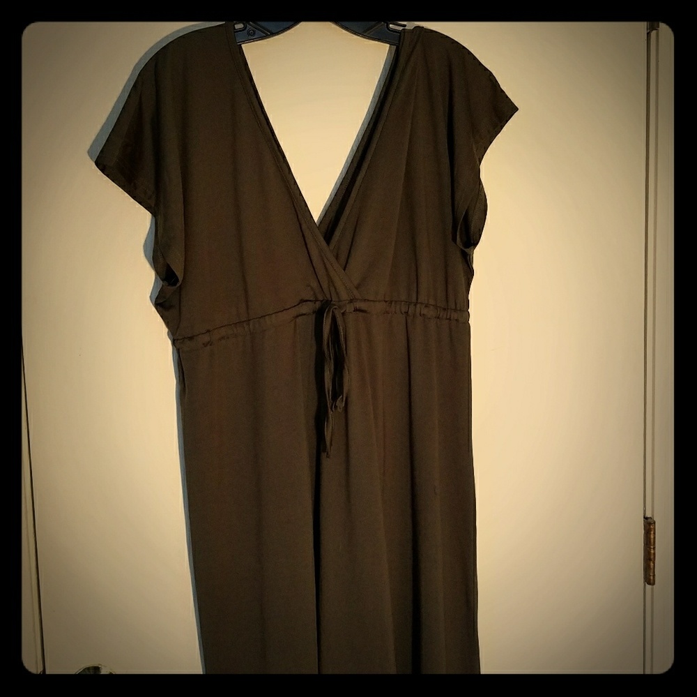 V neck baby doll dress